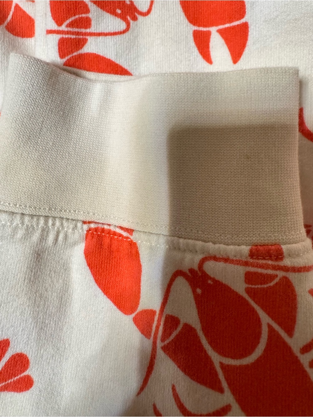 Boden Women's Off White Ref Lobster Print Sweatshirt. Size Large - Picture 11 of 15